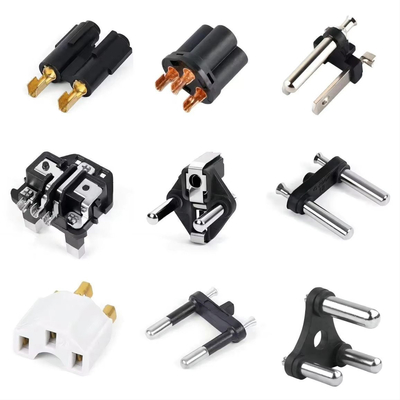 SAA Solid Hollow 3 Pin Power Plug Insert Crimping Machine con terminal de granel suelto que vibra el alimentador de placas