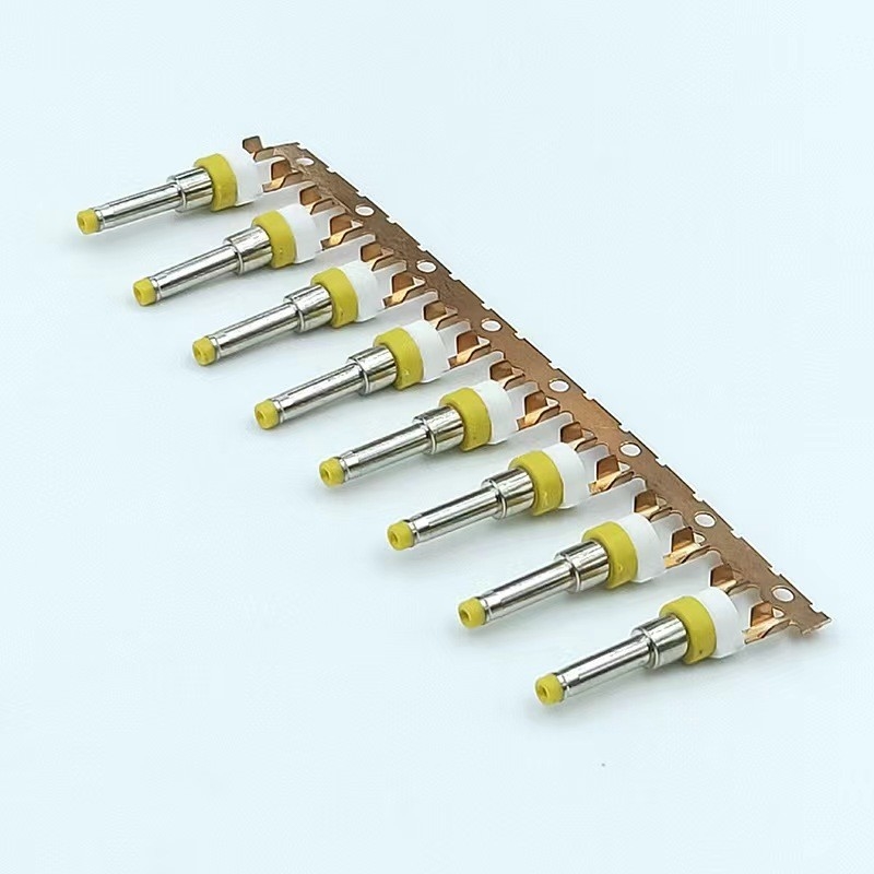 Fábrica Direct DC Plug Tuning Fork 2.35-2.5 Tuning Fork Plug de audio Conector electrónico